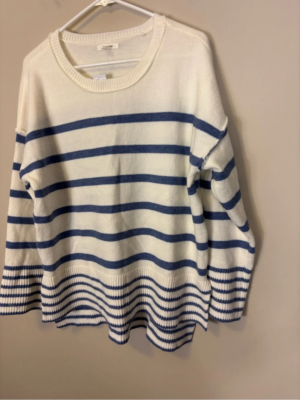 Maurices White & Blue Striped Crewneck Pullover Sweater Women’s Medium Oversized